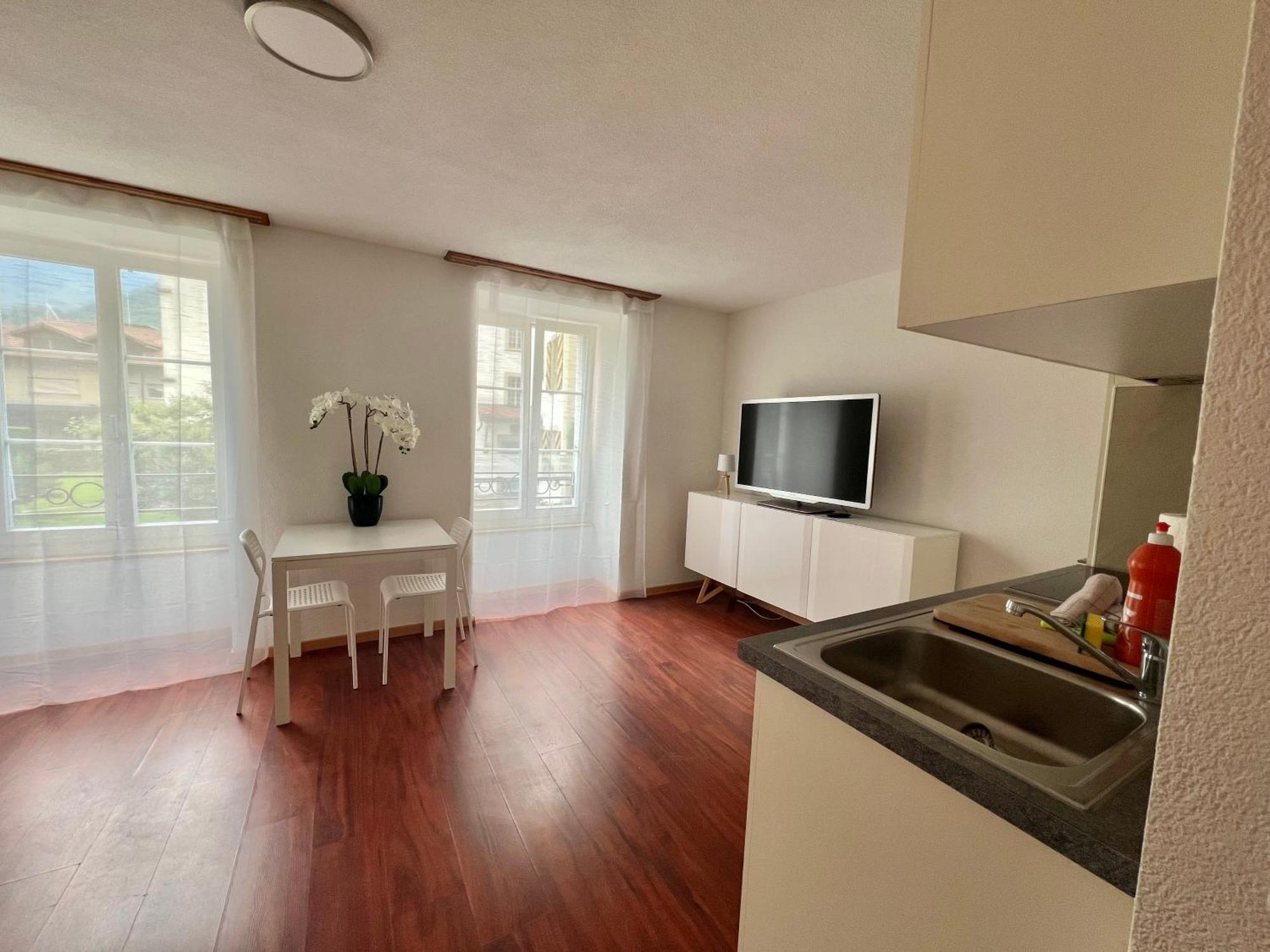 Nimbuzzz Apartments Unterseen Habitación foto